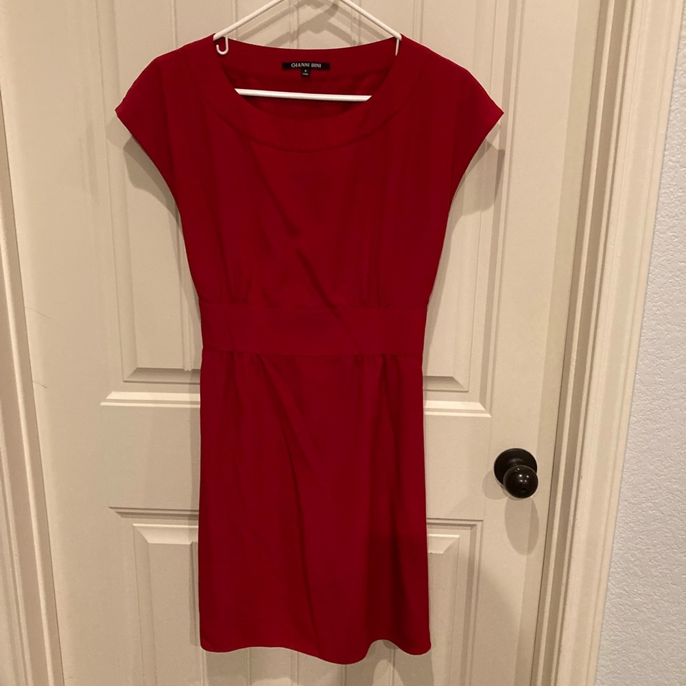 Gianni Bini red tie-back dress